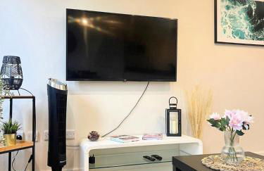 Stylish 1-Bed Flat in Canary Wharf - Photo 8