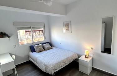 A pasos del mar, 4 habitaciones, AC y reformado - Foto 9