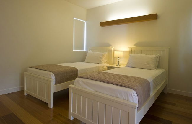 Maggies Beachfront Apt. 1 - Photo 2