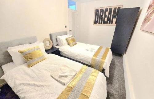 Spacious 3BR Home Hornchurch | Parking | Sleeps 5 - Foto 15