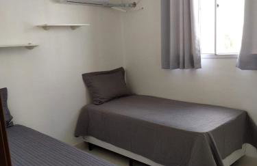 Apartamento mobiliado, dois dormitórios, praia Ponta de Campina - Foto 1