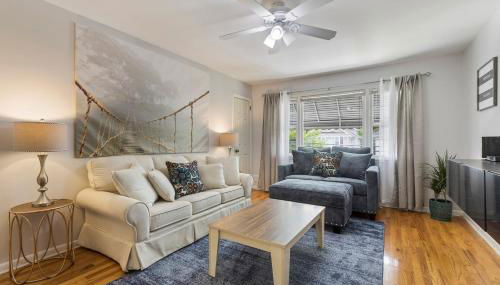 Close to NYC | King Bed | Free Parking - Foto 3