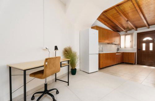 Avidianos' -Family Perfect- Residence - Photo 12