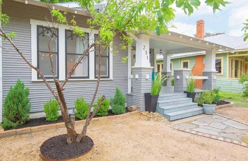 Southtown Downtown Home Walk to Riverwalk - Foto 1