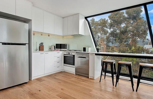 Roden Residences - Photo 22