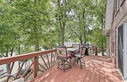 Dock and Waterfront Deck! Lake of the Ozarks Home - Foto 21
