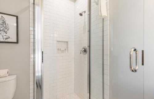 The Jasmine Suite at 124 Spring - Foto 13