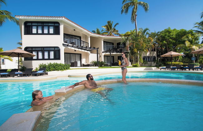 Luxury Apartment-Mandatory All-Inclusive - Photo 1