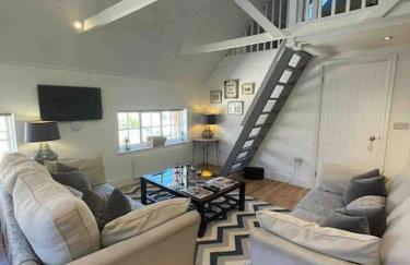 The Coach House - Photo 12