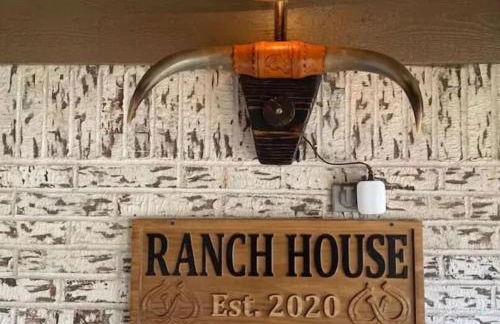 StockYards! Walk 3 Blocks-Ranch House sleeps 8 - Foto 57