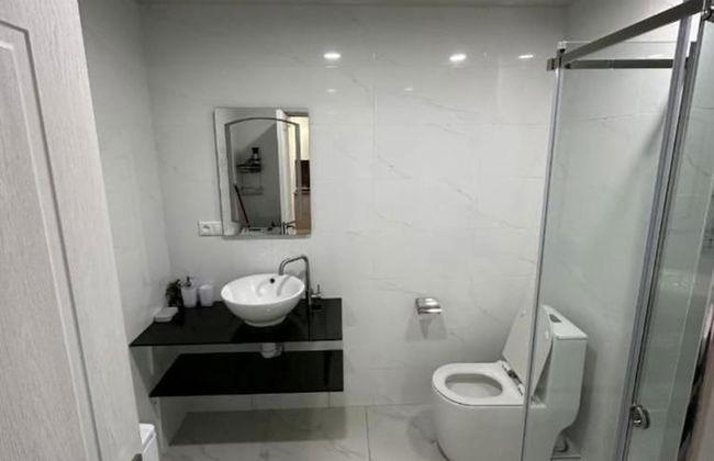 Spacious 1BR Pool & Sauna - Photo 7