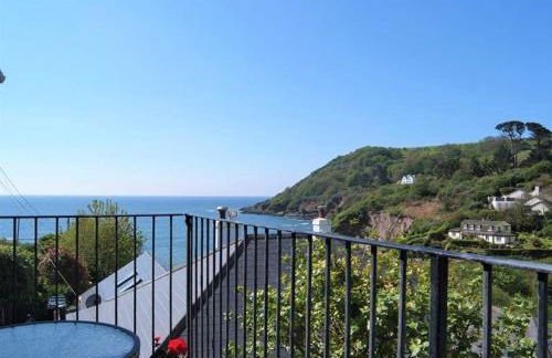 Cosy Beachfront Retreat with Stunning Sea Views and free Parking - Foto 1