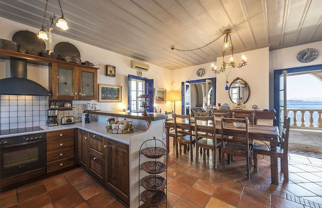 Beachfront Spetses Spectacular Fully Equipped Traditional Villa Families,groups - Photo 29