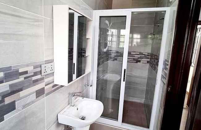 Spacious, Quiet & Cozy- Close to Highway-parking - Foto 22