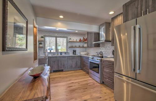 Family Lakehouse with Deck and Beach on Lake Champlain - Foto 13