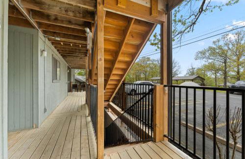 Free Silver Dollar City Tickets & other attractions! Branson, Walk-In Available - Foto 35