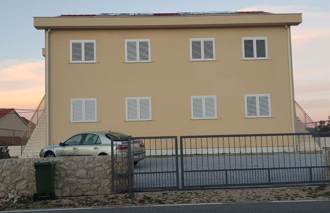 Contemporary Apartment in Neviđane near Sea - Foto 14
