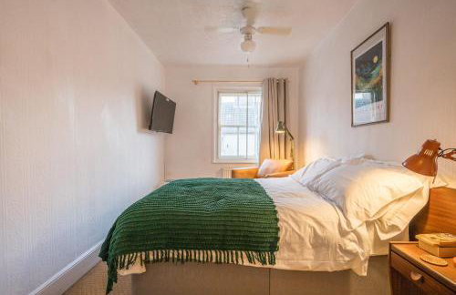 Flat Two, High Street, Saxmundham - Foto 1