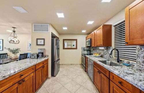 Eldorado E102 · EL E102 Quiet Condo w Lanai AC Beach Cabana Gym - Foto 2