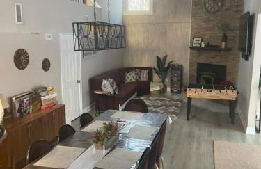 Modern Home near Lake w HotTub, Game Room, Fireplace - Foto 70