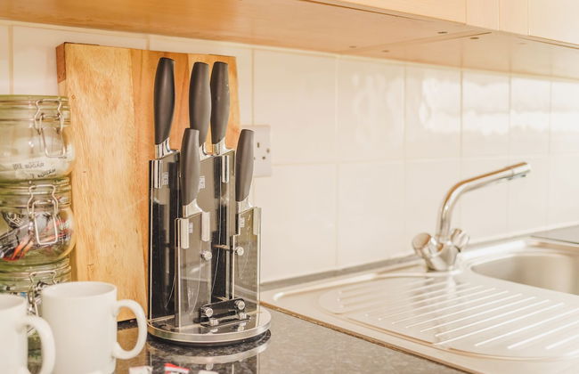 Large Studio Soho & Charing Cross Road - Photo 9