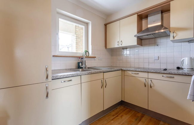 Bright, Modern One-bed With Stunning View of Thames - Foto 7