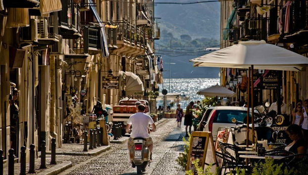 Stroll through Cefalú