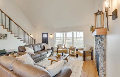 Ultimate Outdoor Getaway Near Fishing at Cow Creek - Foto 1