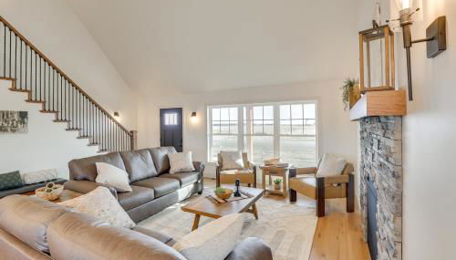 Ultimate Outdoor Getaway Near Fishing at Cow Creek - Foto 1