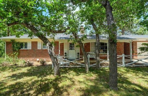 Canopy Springs Game Room & Covered Outdoor Oasis - Foto 7