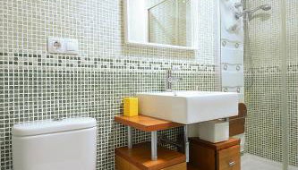 Apartamento con jardín en Playa de Corrubedo - Foto 5, Shower