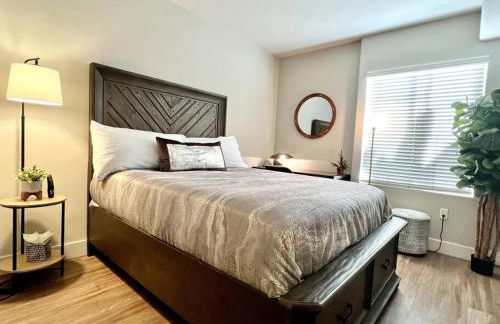 Cozy 2 Bedroom 2 Bathroom Condo with Pool, Gym, Spa - Foto 18