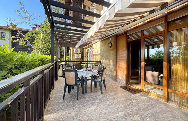 Stunning 2-bed Apartment in Sozopol - Photo 15