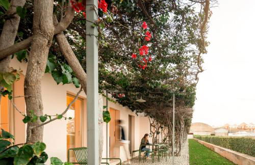 Flattered to be In Algarve - Foto 84