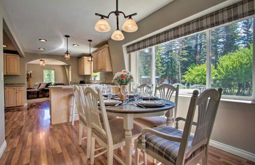 Creekfront Lincoln Home, Steps from Downtown! - Foto 10