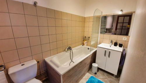 Idéalement situé, spacieux et agréable, parking gratuit et classé 3 étoiles - Foto 5