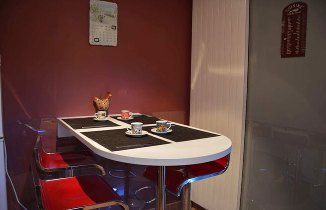 Modern Holiday Home in Stavelot With Fireplace - Photo 10