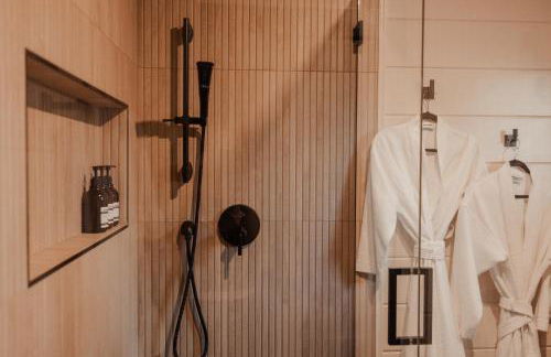 Award-Winning A-Frame with Views and Cedar Hot Tub - Foto 34