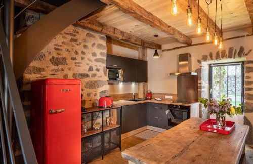 Maison typique des monts du Cantal - Photo 3