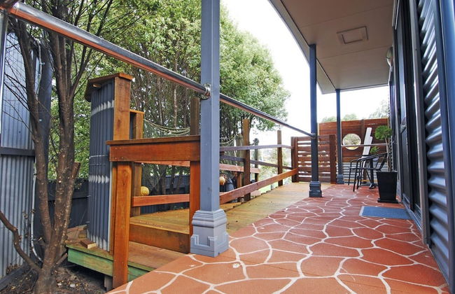 Strahan Bungalows - Photo 4