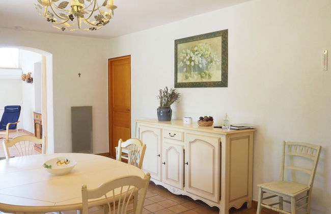 Holiday Home With Private Pool in Bedoin - Photo 18