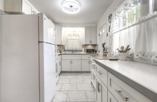 Less Than 2 Mi to Beach Cozy Cottage with Patio on Cape Cod - Photo 19