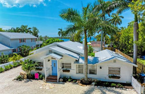 Crooked Coconut: Resort Pool & Spa, Dock - Foto 28