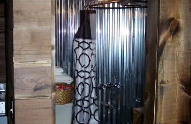 Secluded Watertree Tiny House near Old Hickory Lake – Private Deck, Trails & Breakfast - Foto 22