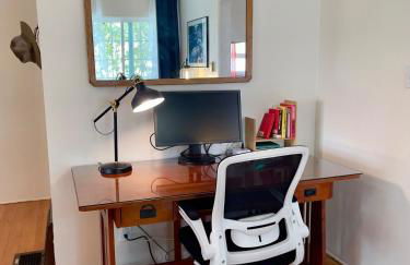 Pasadena Quiet Gem with Fiber Internet WiFi and Workspace - Foto 16