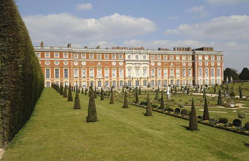 Cosy Studio in Hampton Hill short Walk to Bushy Park with Free Parking and WiFi and Pets welcome - Foto 43