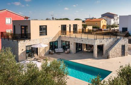 Modern Villa Ava with outdoor pool in Tar - Foto 11