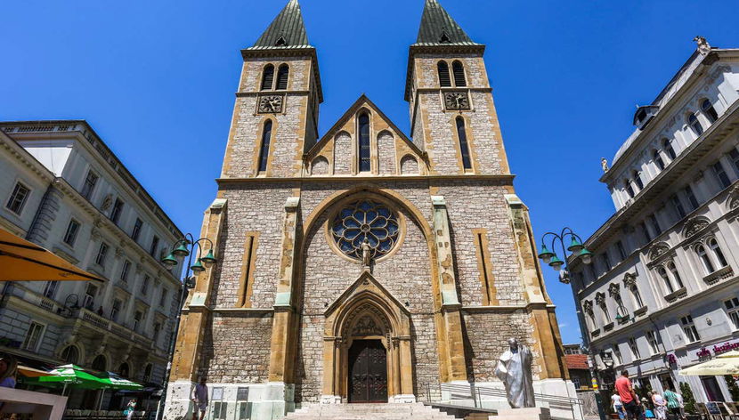 Tour de Sarajevo al completo con entradas - Foto 3, Catedral de Sarajevo