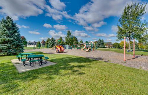 Luxury Prairie Retreat 5 Min from Madison! - Photo 41