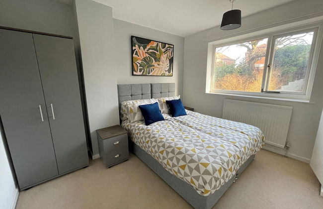 Bright & Airy 3BR Home with Parking - Photo 1